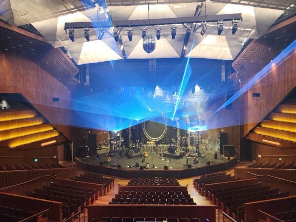 27.02.25 · Stage build
