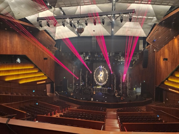 27.02.25 · Stage build