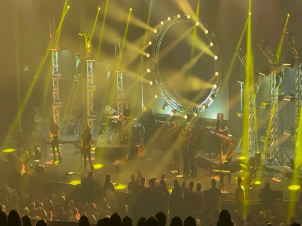 27.02.25 · Stage during show